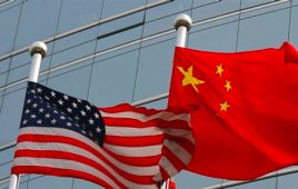 US and China flags