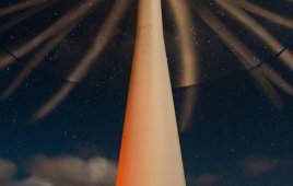 Wind turbine lighting